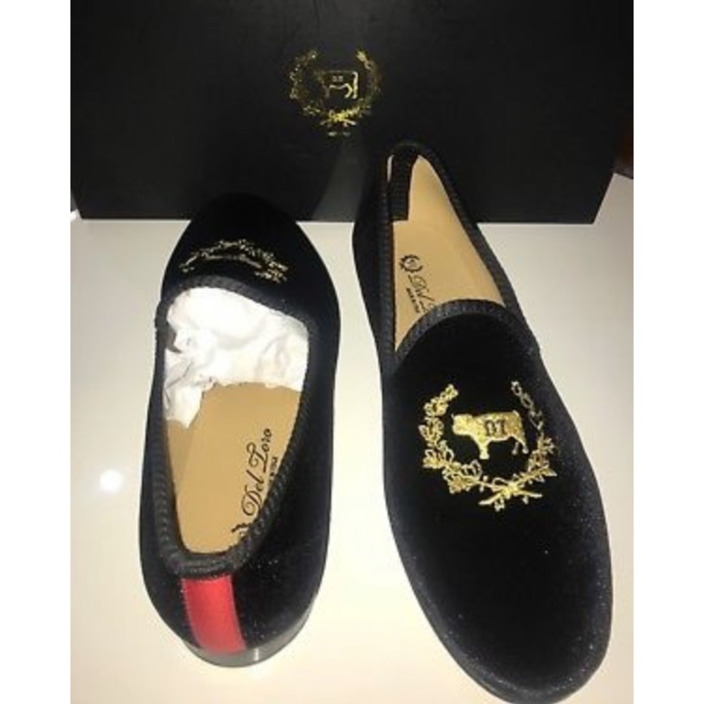 Men’s Black Velvet Slipper with Gold Del Toro Logo